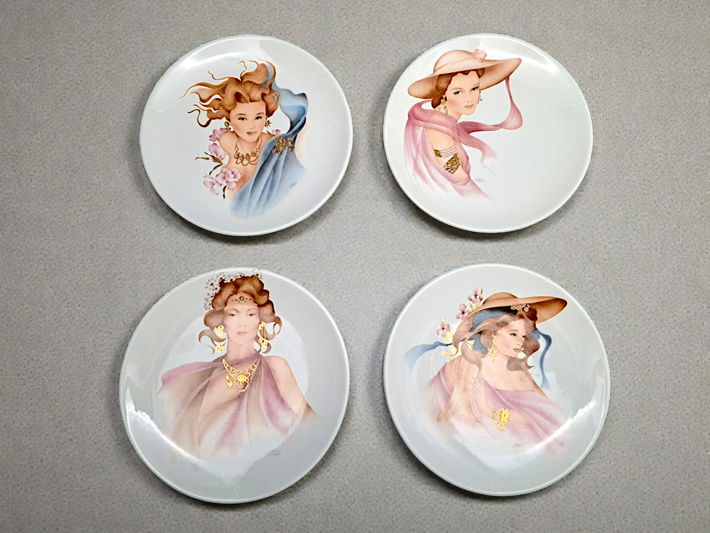 Collezione 4 Piatti Ceramica, Volti Femminili, FG Ceramiche Artistiche