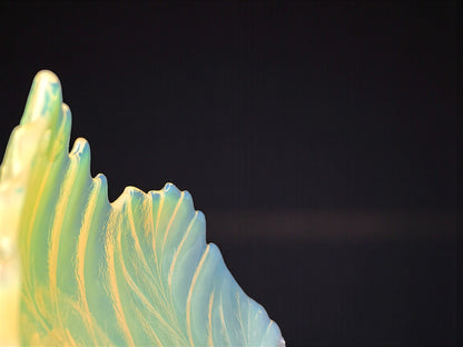 Centrotavola a forma di Foglia in Vetro di Murano Opalino Giallo, Yalos