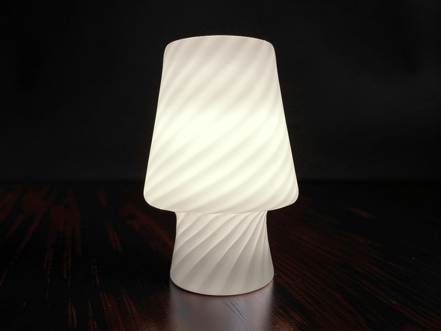 Lampada da Comodino a Fungo in Vetro di Murano, Lavorazione Swirl