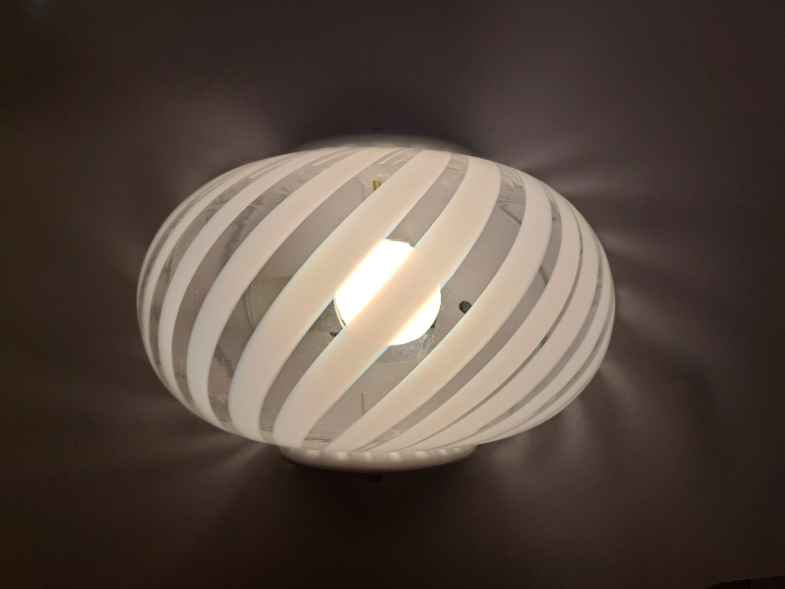 Applique in Vetro di Murano, Lavorazione Swirl