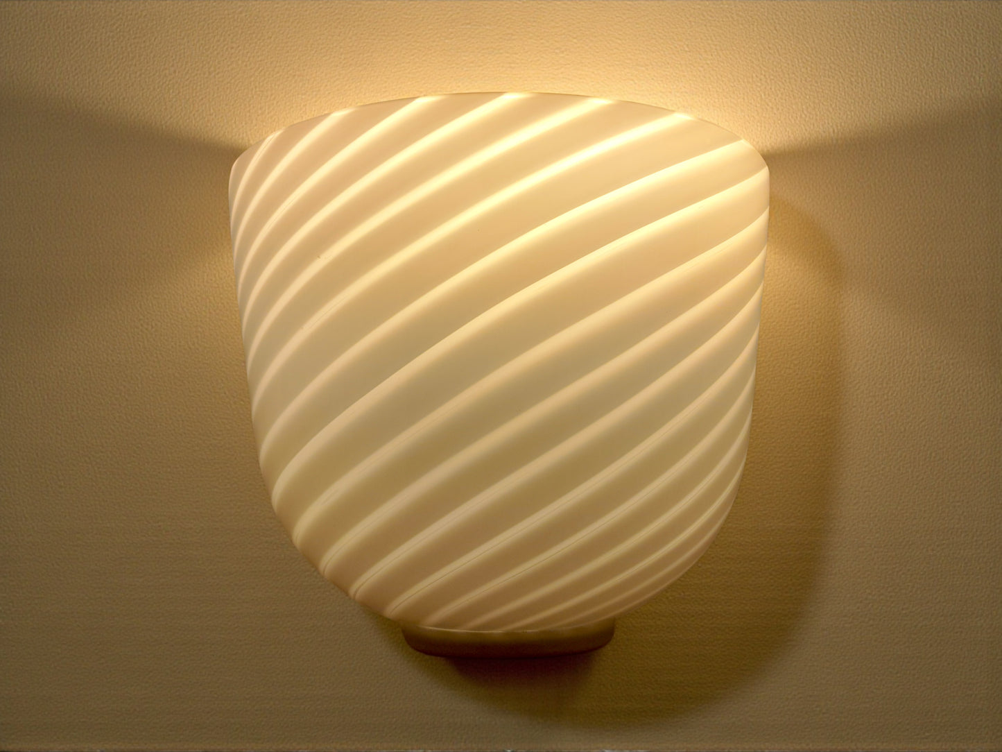 Lampada da Parete in Vetro di Murano, De Majo, Lavorazione Swirl