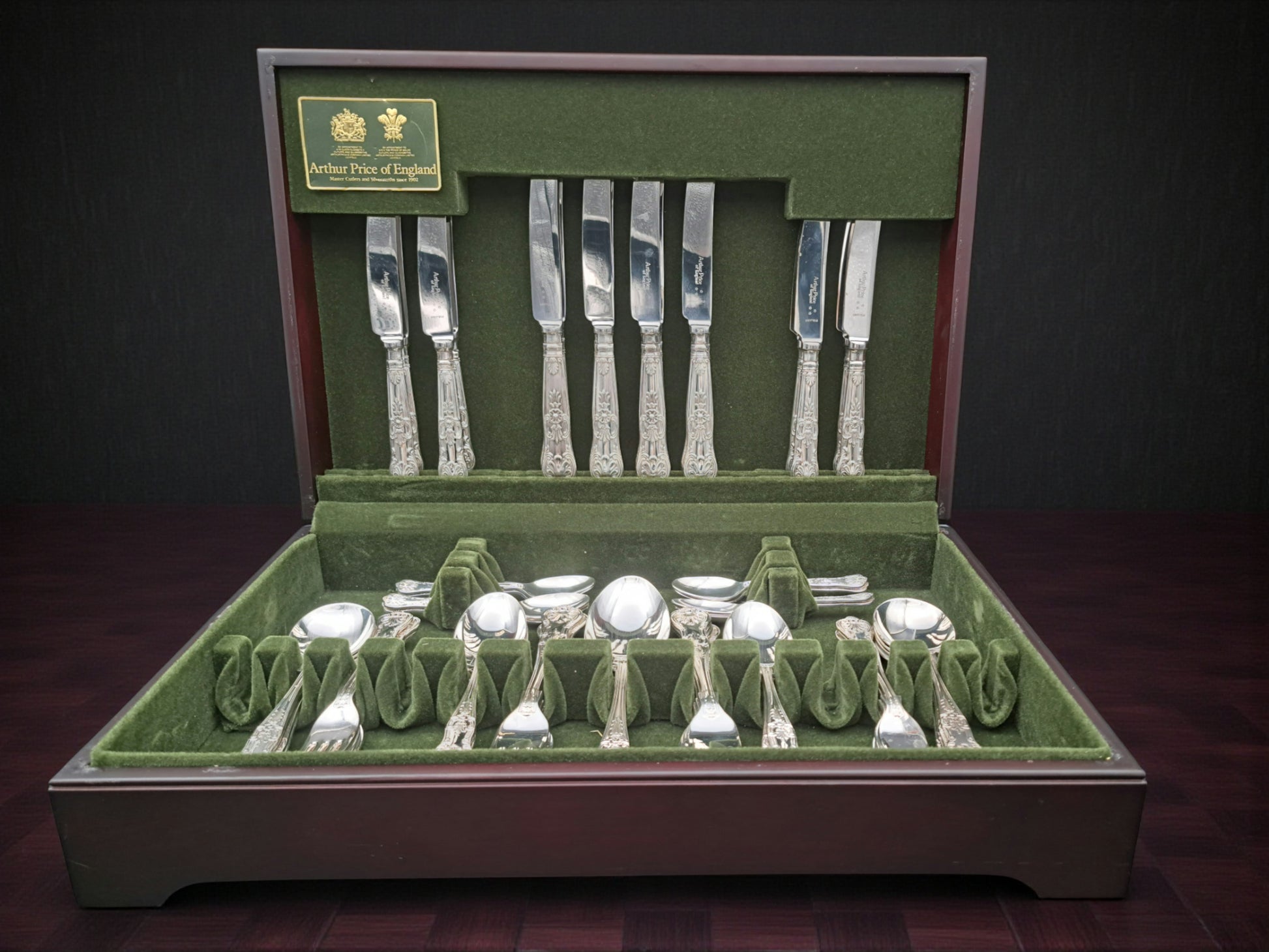 Servizio Posate per 8 Persone, Arthur Price of England, Kings Pattern