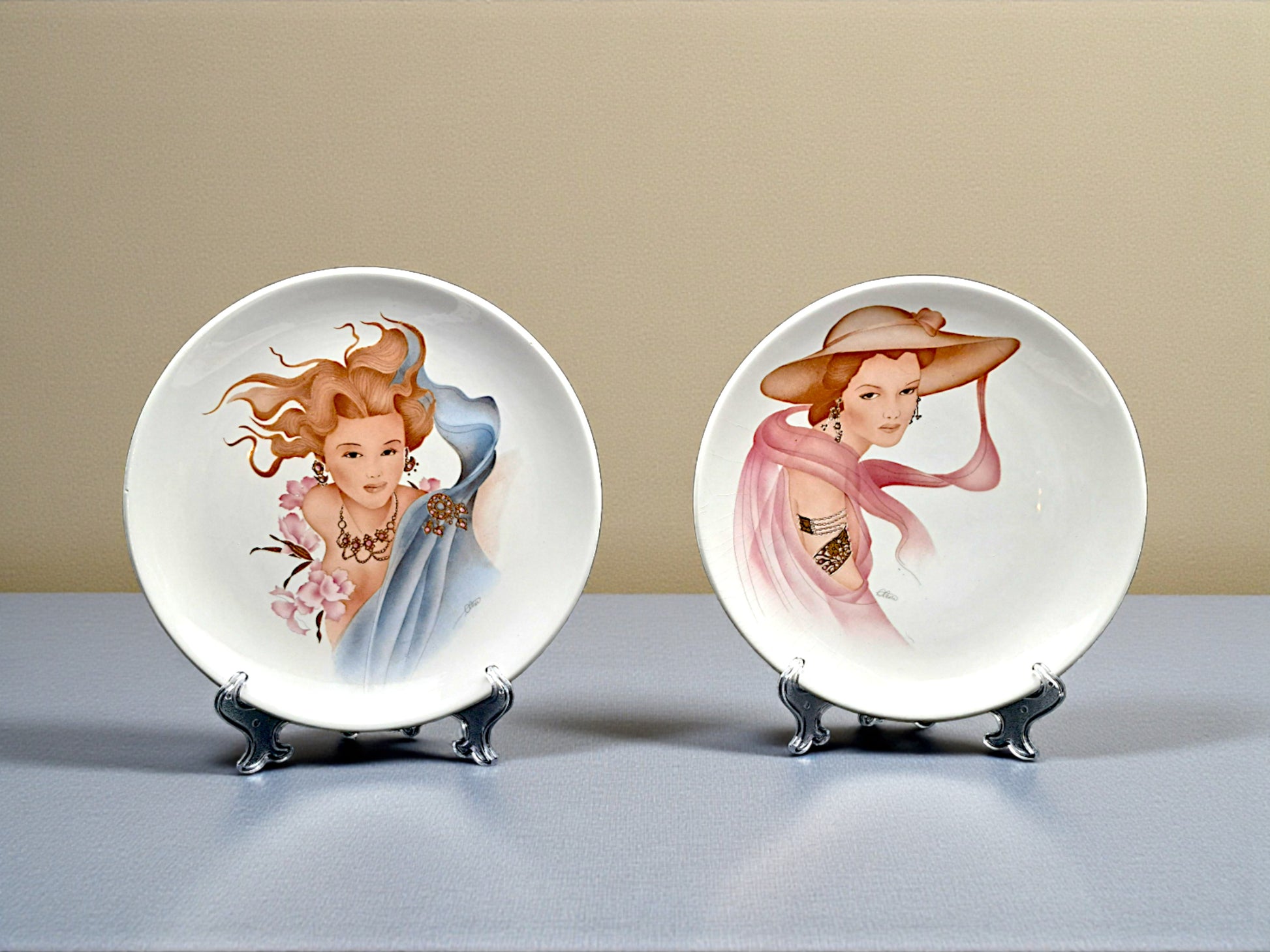 Collezione 4 Piatti Ceramica, Volti Femminili, FG Ceramiche Artistiche