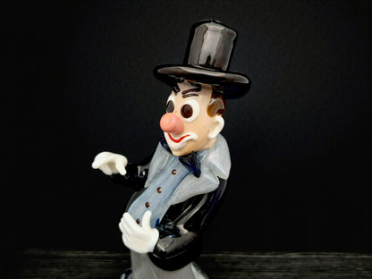 Statuette représentant un clown, en verre de Bohême