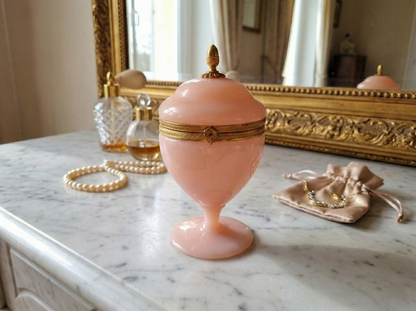Cofanetto Portagioie Francese in Vetro Opalino Rosa