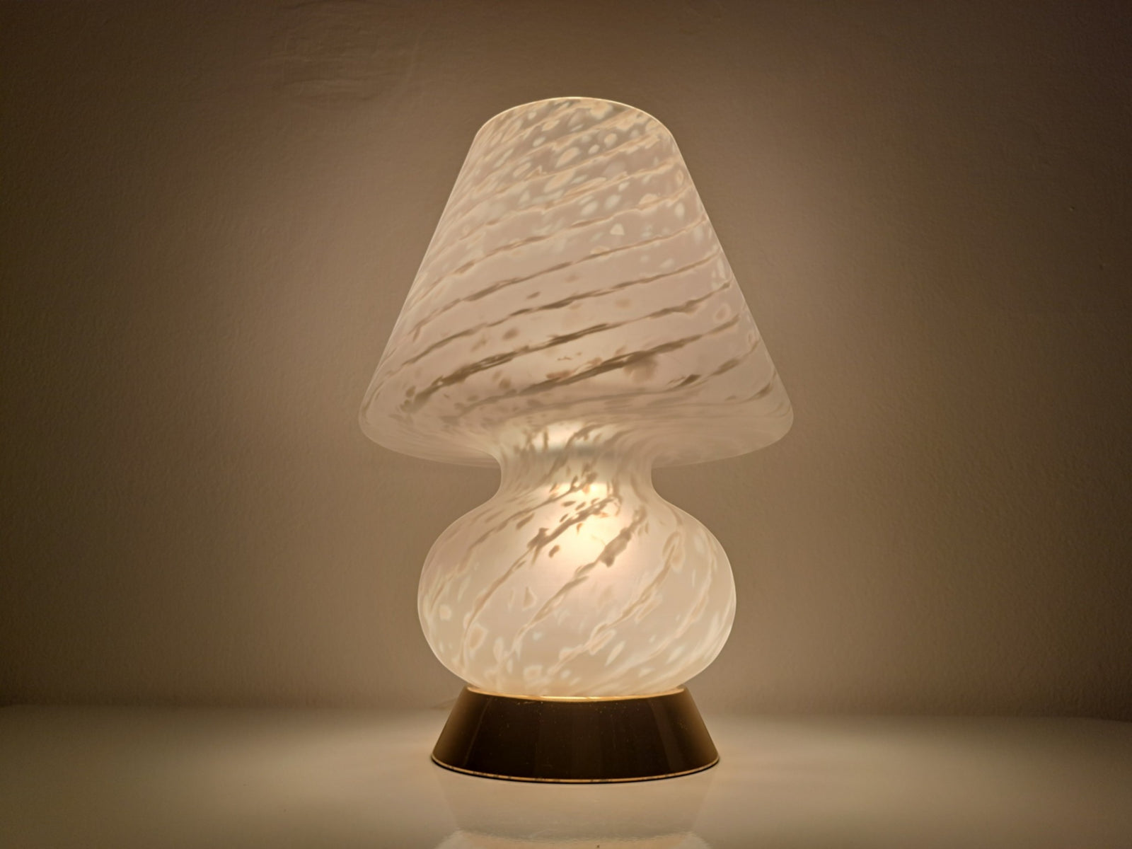 Lampada a Fungo in Vetro di Murano, Lavorazione Swirl
