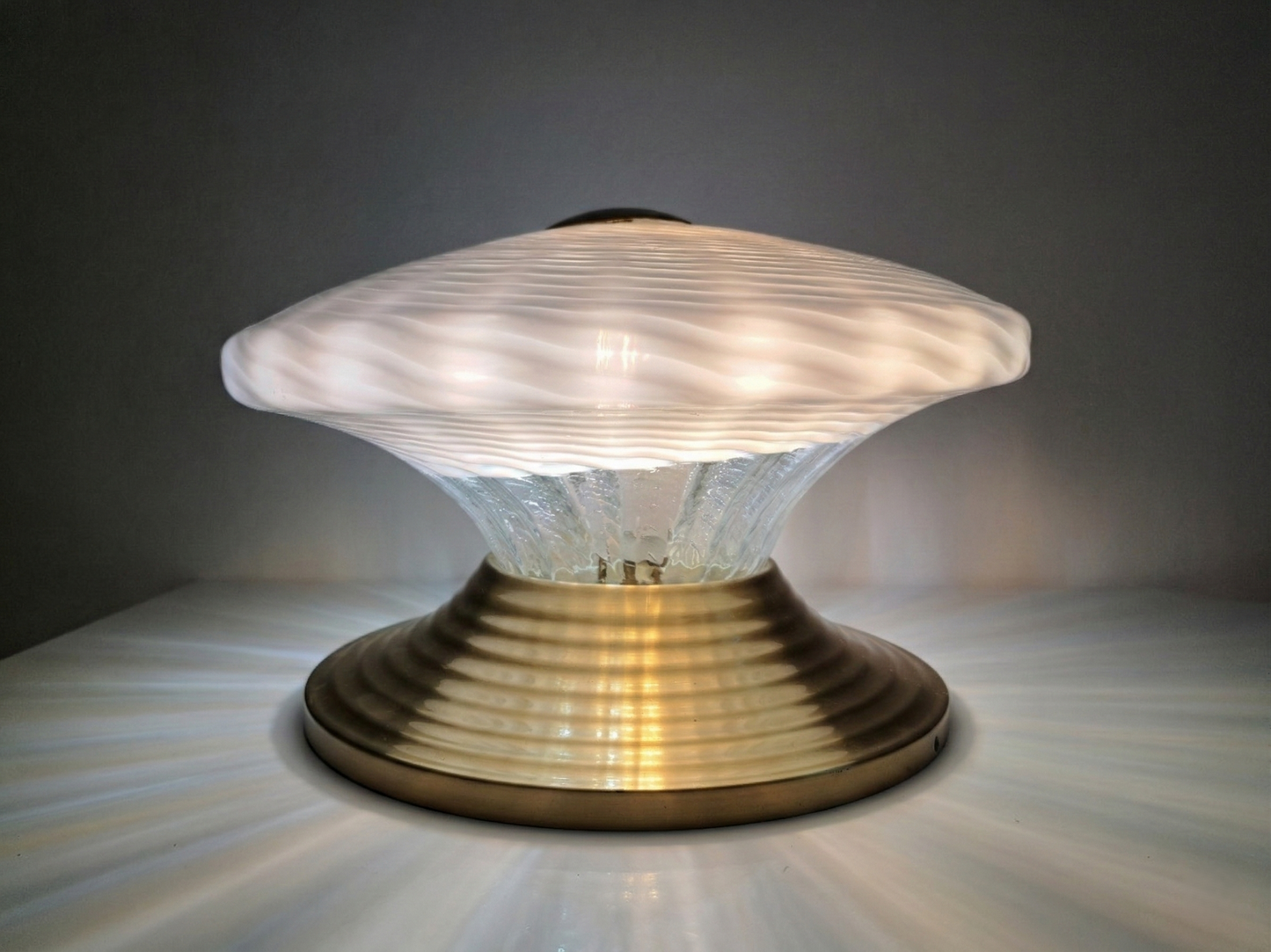 Lampada da Tavolo in Vetro di Murano, Lavorazione Swirl