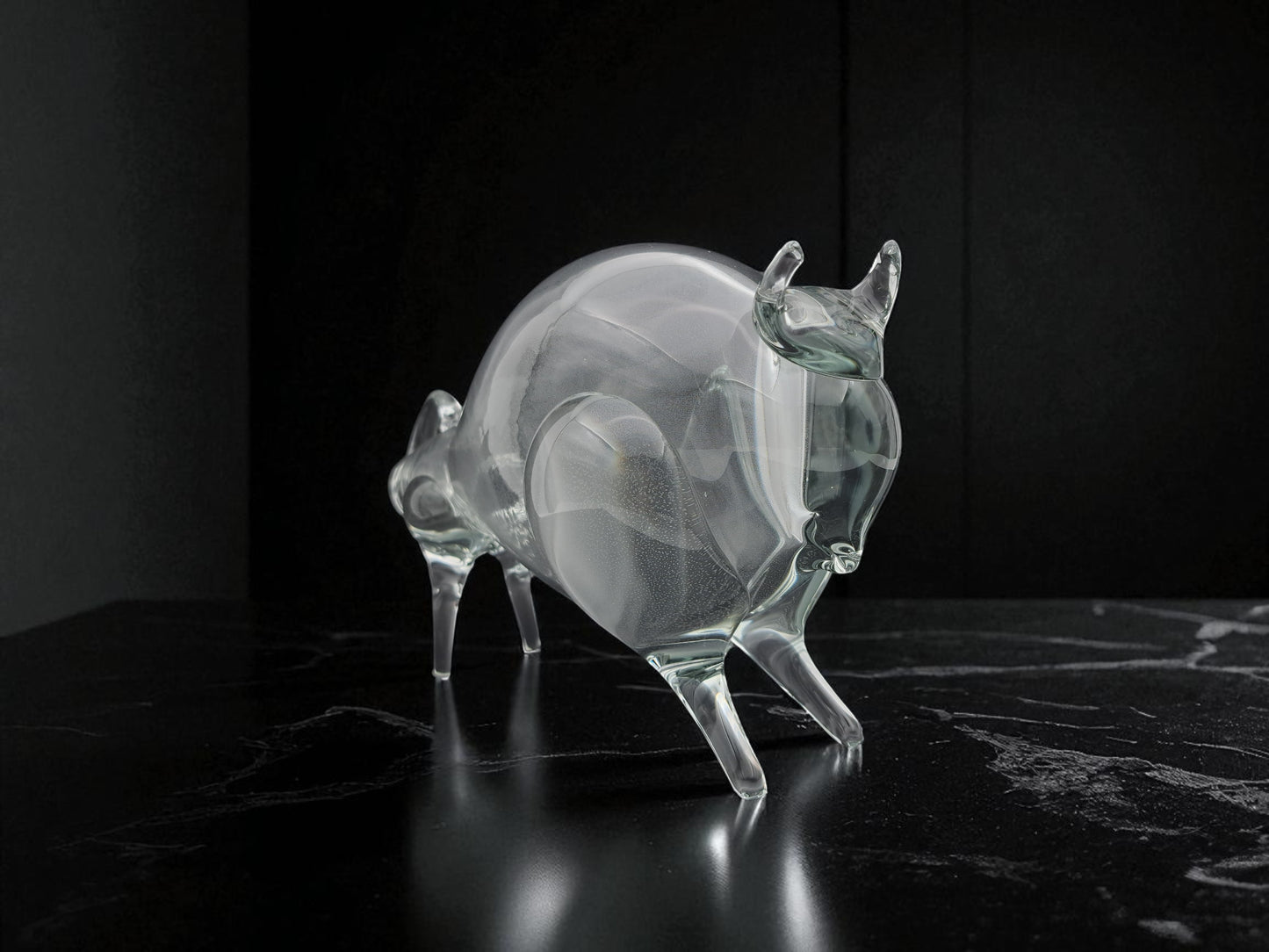 Scultura Toro in Vetro Trasparente di Murano